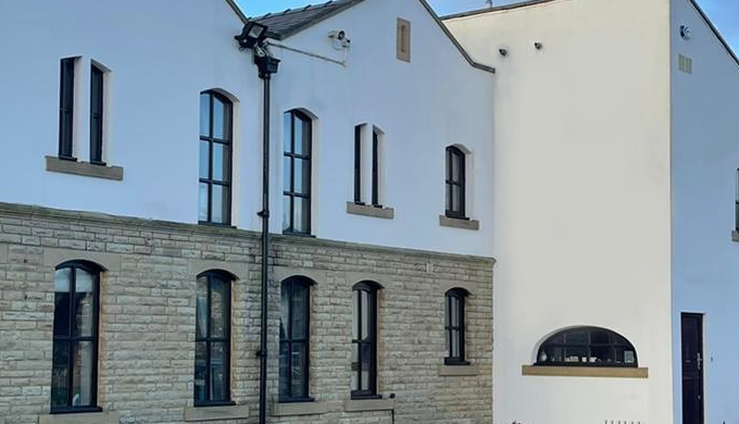 A technically advanced, two-coat waterproof masonry paint for use on a range of exterior wall surfac...