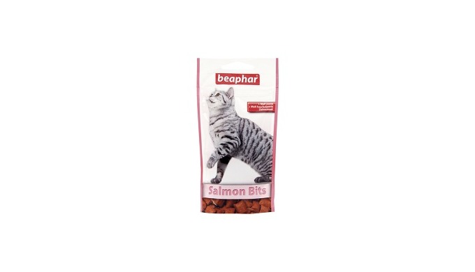 Malt-Bits Salmon for cats are crunchy treats filled with malt paste; the easy way to prevent and tre...