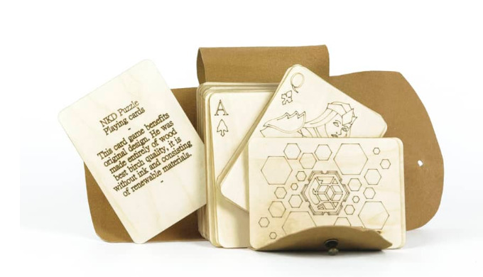 Cards made from noble wood, the wood of blouleau! Each hand-sanding card has a neat and aesthetic fi...