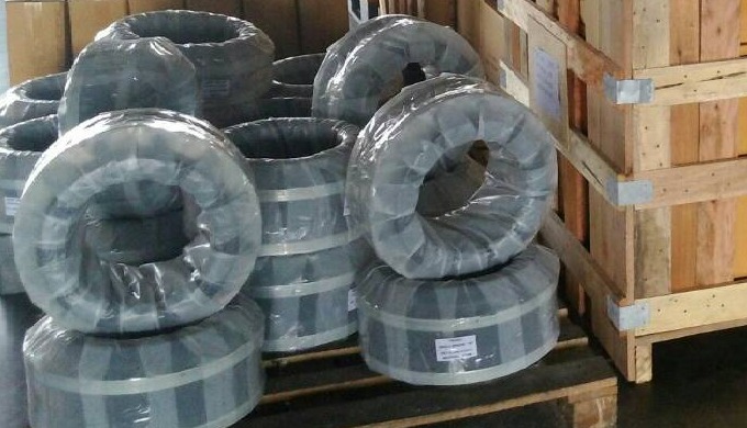 我們是以下產品的製造商和銷售商： A. 對於地面服務： 1. 帶有鍍鋅法蘭的單球連接器：TS 系列。 2. 帶鍍鋅法蘭和控制桿的單球連接器：HTS 系列。 3. 帶鍍鋅法蘭的雙球連接器：TT 系列。 ...