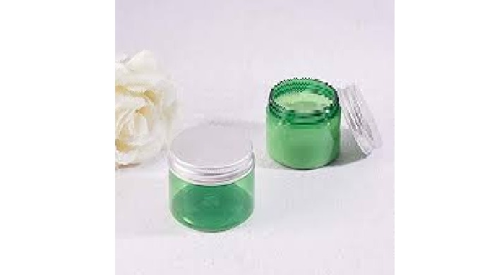 Capacity: 50gm Shape: Round Material: SAN Color: Green Country of Origin: Made in India Brand: JSK