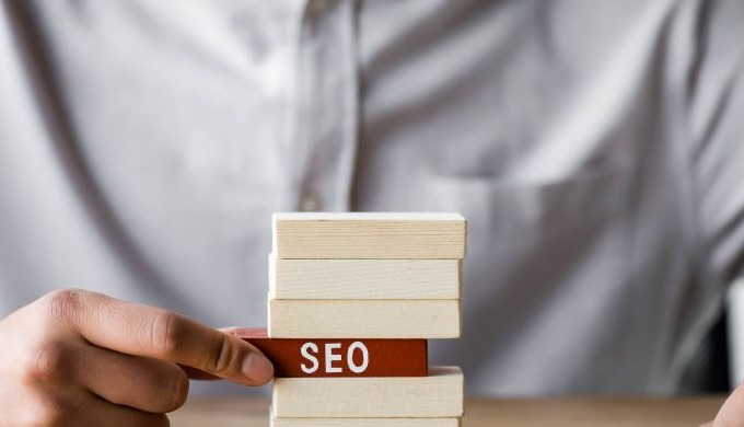 A data-driven and all-encompassing approach to SEO strategies, with a focus on organic growth practi...