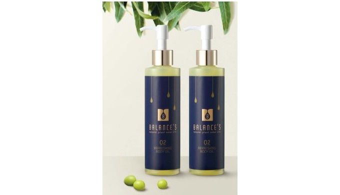 - It is absorbed quickly and penetrates deeply into the skin so that it does not block the pores - F...