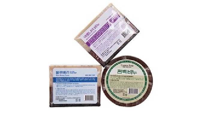 Since carefully-selected MP Soap base has been used, it is safe and makes the skin and scalp clean a...