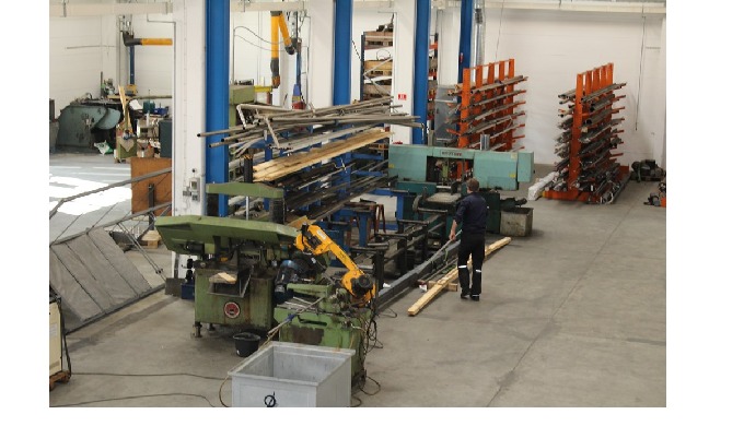 Pinholt Metal Working, Sawing