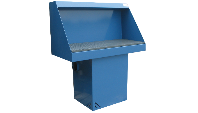 Workbench with light and heavy gas extraction