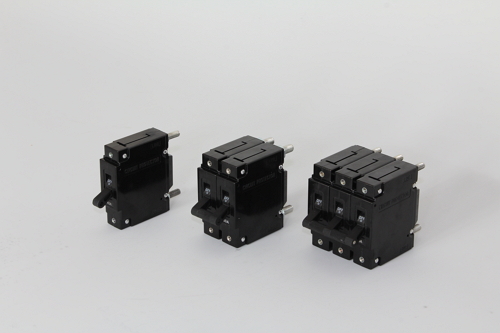 CP (Circuit Protectors) is Hydraulic-Magnetic type and has high quality, high reliability such as va...