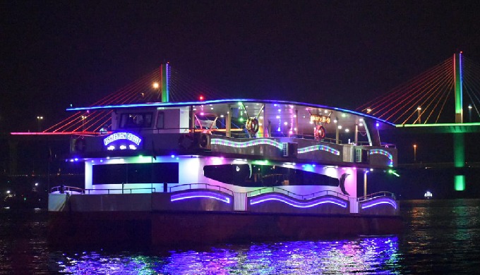 Enjoy the best water sports adventure in Goa at affordable prices. Choose from various activities li...