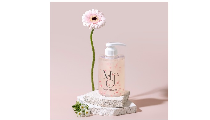 MOISTERR PINK FLOWER PERFUME BODY CLEANSER