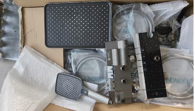 COLONE DE DOUCHE AVEC MITIJEUR INOXYDABLE