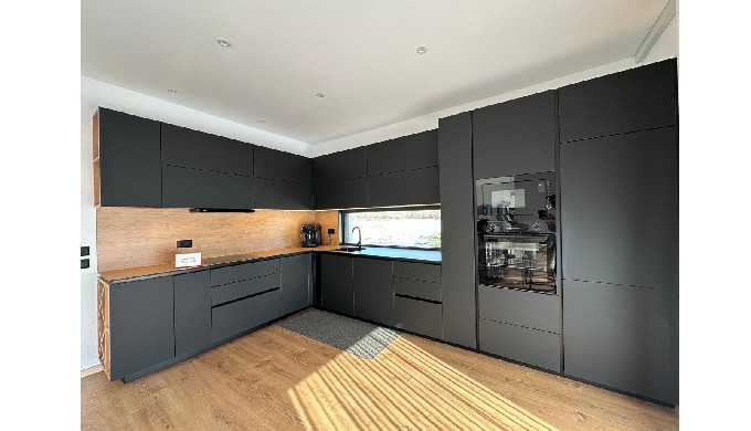 A contemporary design built on simplicity, elegance, and functionality. The combination of matte ton...