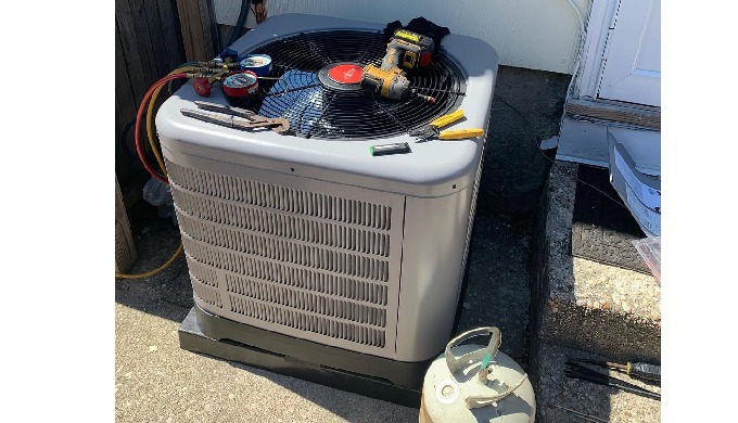 Pristine Air Heating and Cooling provides HVAC/AC installation and repair, including ductless mini-s...