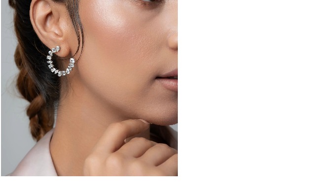 Shop the finest sterling silver earrings online at Silvaa, your ultimate destination for timeless el...