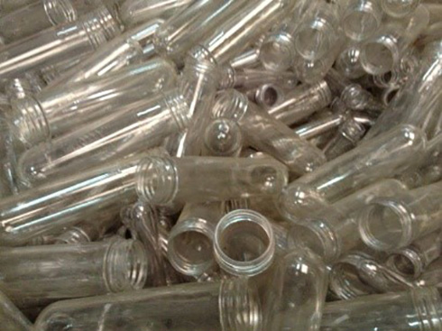 PET preformas post industrial. Cristal transparente aunque podemos suministrar en otros colores como...