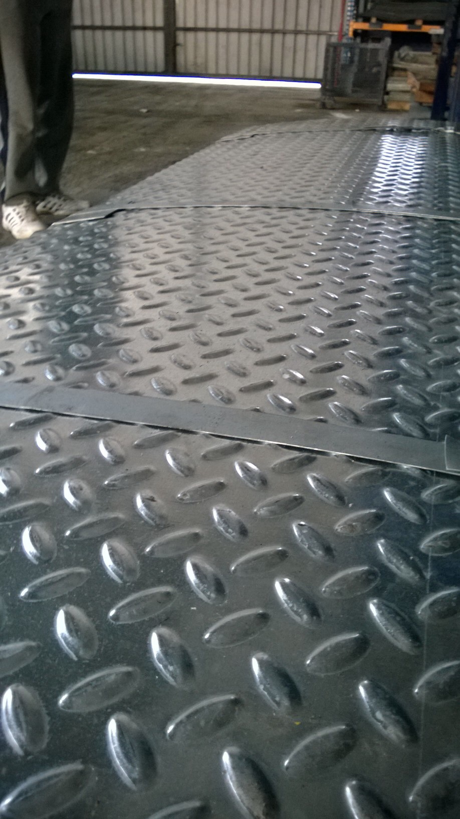 Galvanized chequered sheets or coils