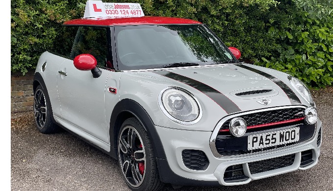 DRIVE 321 Milton Keynes is an established driving school in Milton Keynes that only uses local, grad...