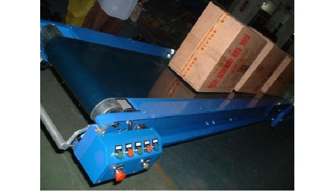 Groove belt conveyor can be used for horizontal conveying or inclined conveying, it's very convenien...