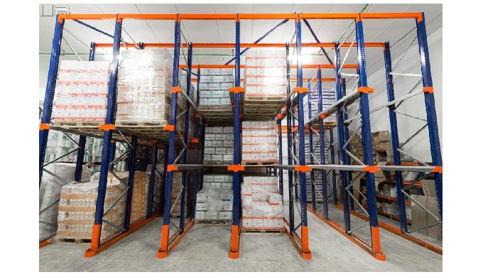 Stockage par accumulation qui permet la meilleure exploitation de l’espace disponible tant en surfac...