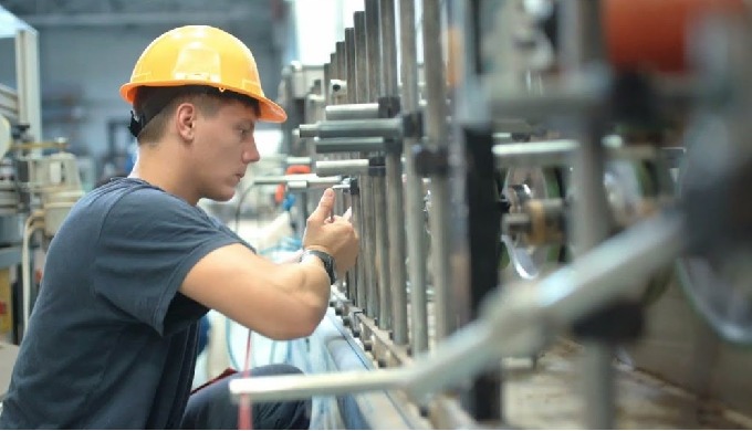 Mantenimiento de maquinaria y líneas de producción En DSX apostamos firmemente por un mantenimiento ...