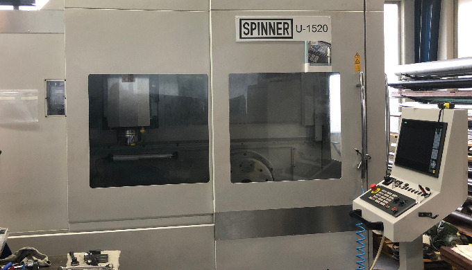 Gebrauchte CNC Fräsmaschine finden Sie unter www.asset-trade.de