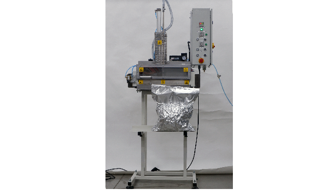 The Cartopack is a pneumatic sealing machine for sealing bags of complex materials. This machine all...
