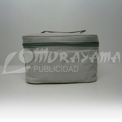 Fabricamos cosmetiqueras y otros artículos textiles para la promoción de su negocio, ya sea con logo...