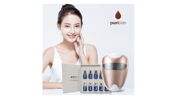 Coupled with the LED lights installed in the center, the LED mask offers “Intensive Heart-line Care”...