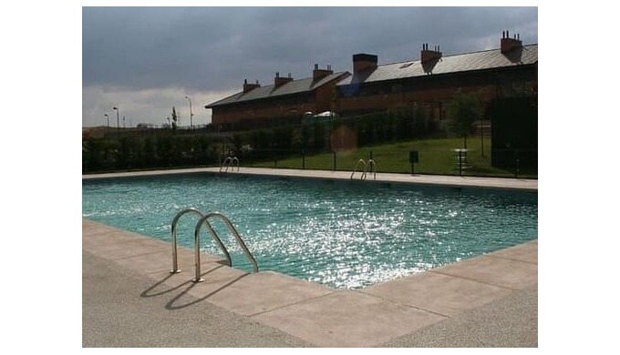 Llevamos a cabo un mantenimiento de tu piscina durante todo el año, para que puedas disfrutar de ell...