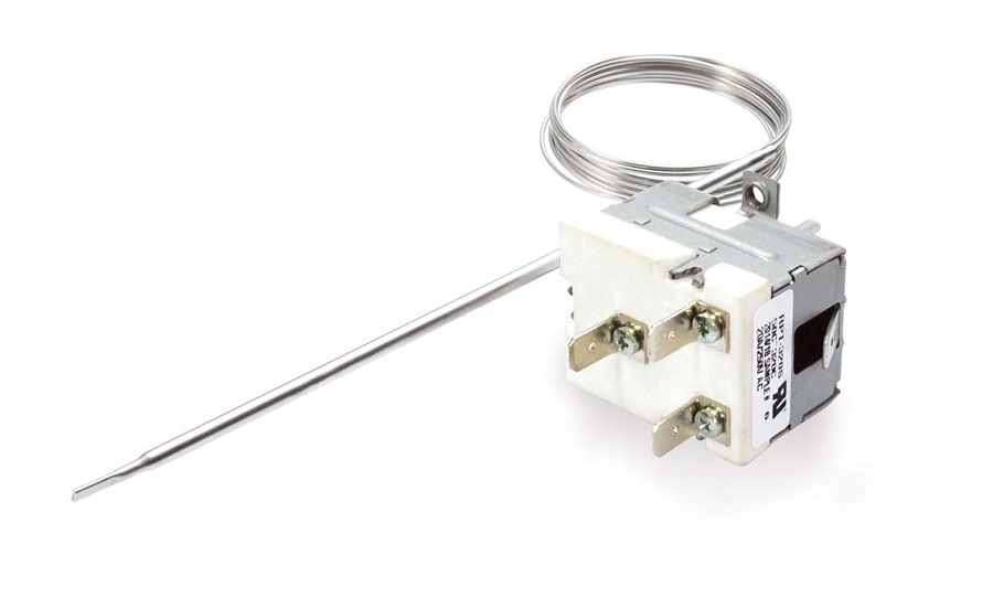 Operation This thermostat functions as maintaining adjusted temperature by measuring external and in...