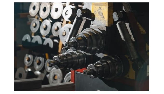 Servicio de Curvado en Frío de Tubos y Perfiles de Acero