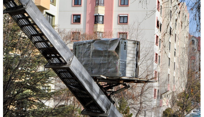 Déménagement par monte-meuble (lift) : quand y avoir recours et comment ça fonctionne