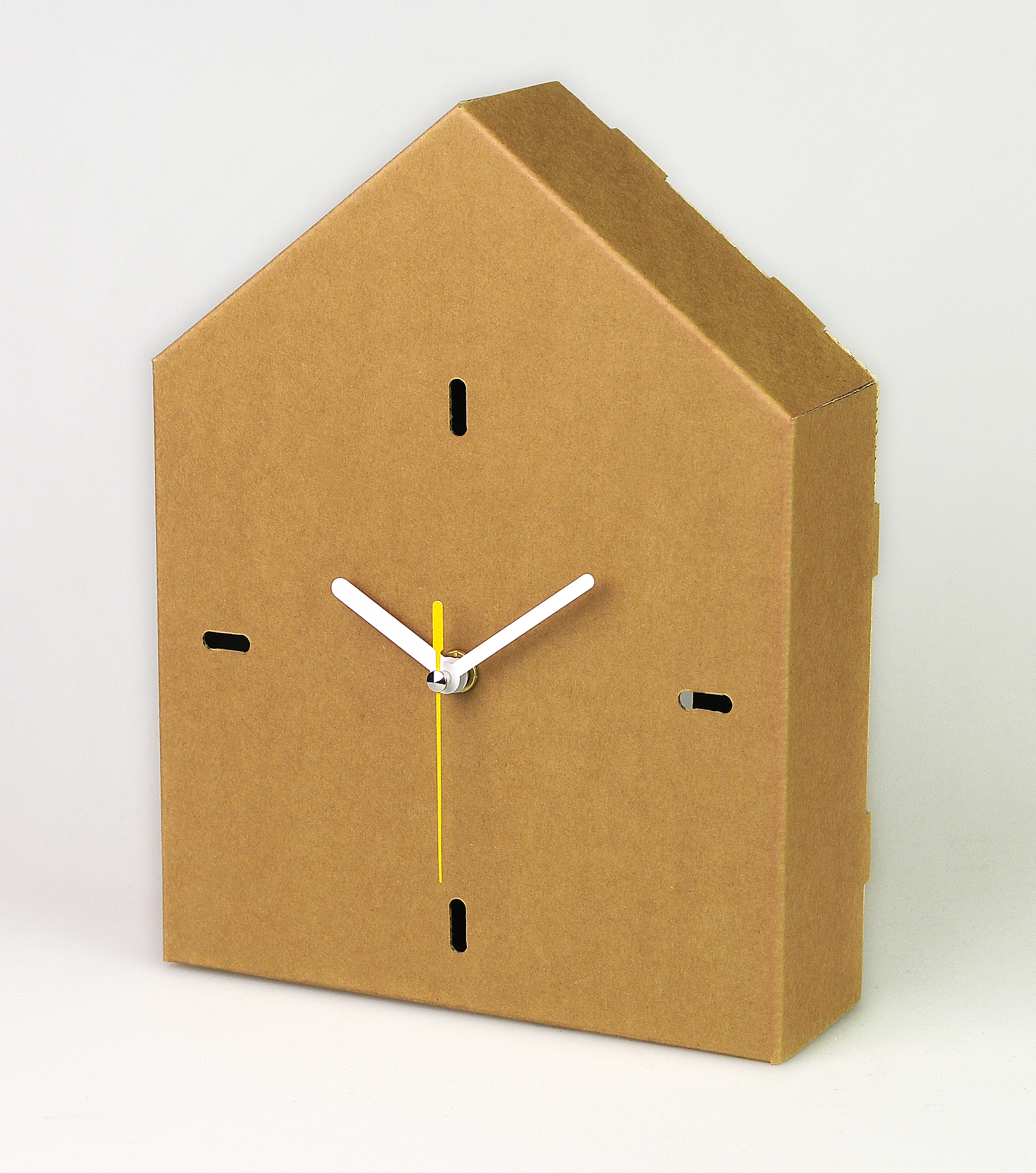The Paint Clock shows a child’s unique personalityWhen it comes to a clock, do you feel it is hard a...