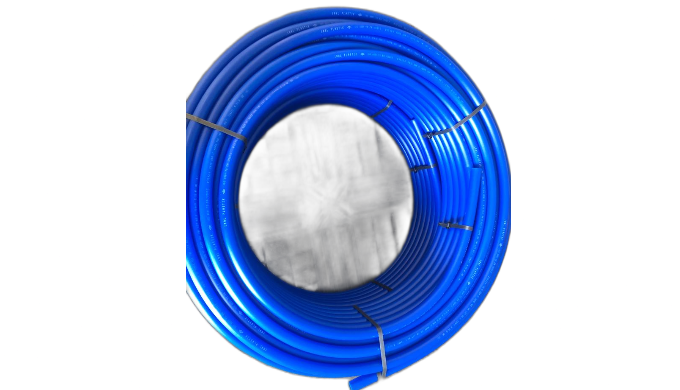Orijinal hammaddeden üretilen HDPE 100 borular.
