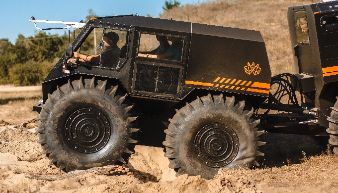 SHERP THE ARK - це універсальна всюдихідна вантажівка, здатна пересуватися будь-якою поверхнею і пра...