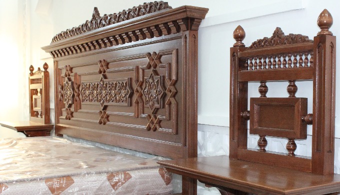 COLLECTION MOBILIER ARTISTIQUE