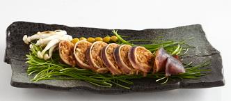 # product name: Squid sundae # feature -As food made by stuffing a kneaded mixture of vegetables, be...