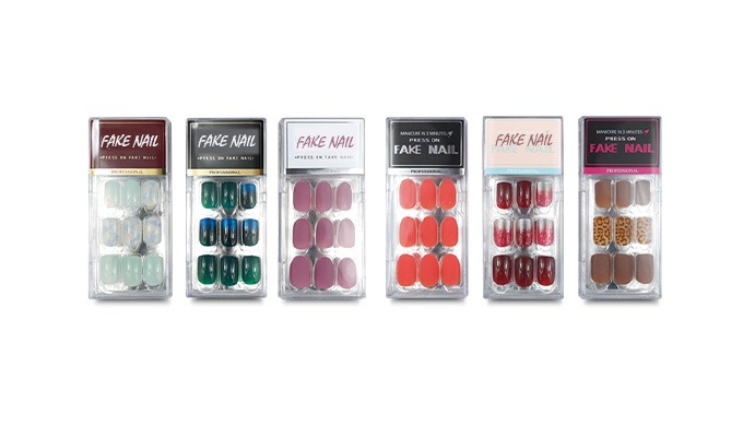Nail Art - Fake Nail We are available standard fake nail set which is used easily by all. Natural an...