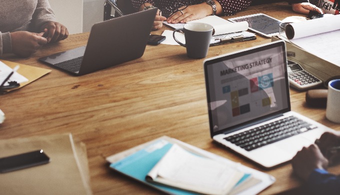 Website-Betreuung Die Pflege der Website und Aktualisierung von Inhalten kann professionell für dich...
