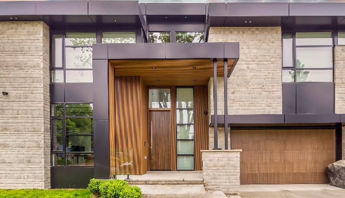 Award winning family-run manufacturer of custom-made solid wood exterior and interior doors with spe...