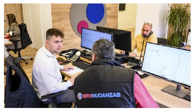 Mudarse en Barcelona: pasos, precios, permisos y trucos (Gu&iacute;a Servimudanzas 2025)