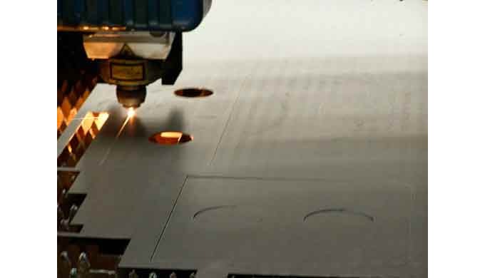 Corte Láser : Acero al carbono, aluminio e inoxidable hasta 3.000 x 1.500 x 6 mm