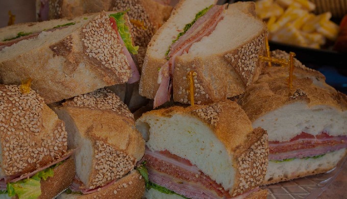 From workplace luncheons and Corporate Events to small and large family gatherings, we are Pittsburg...