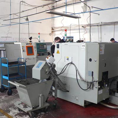 PRELUCRARI MECANICE A METALULUI Moldagrotehnica SA oferă servicii pentru prelucrari mecanice şi prod...