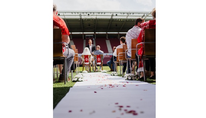 Die MEWA ARENA wird zur Hochzeitslocation! &#xd83d&#xdc8d 