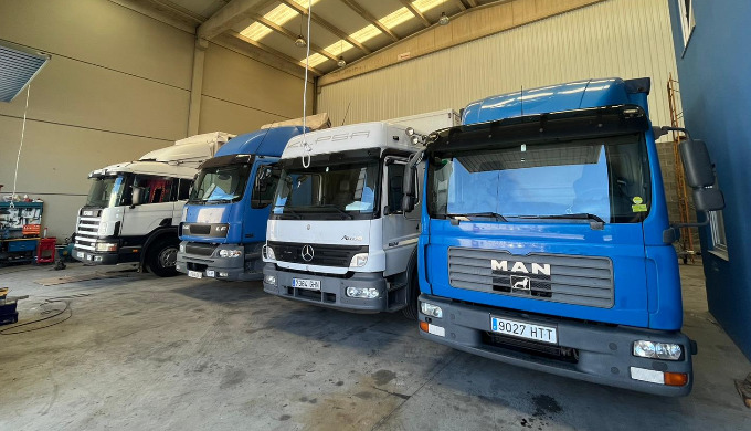 TRANS JDS ofrece una variedad de servicios de transporte para las empresas que necesitan mover produ...