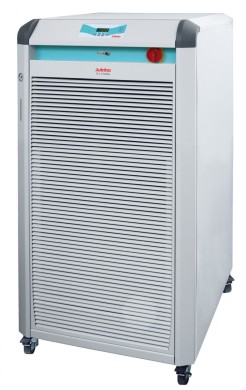 Recirculadores de refrigeração para o resfriamento econômico e compatível ao meio ambiente.A linha F...