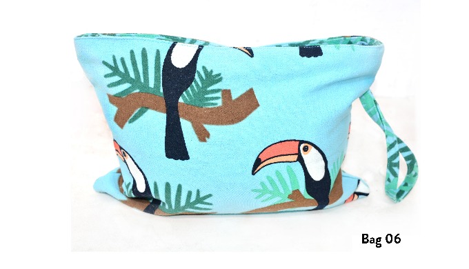 Printed cotton pouche