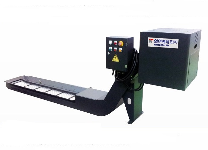 It is used for transporting long and short chips discharged from a machine tool. Variable options fr...