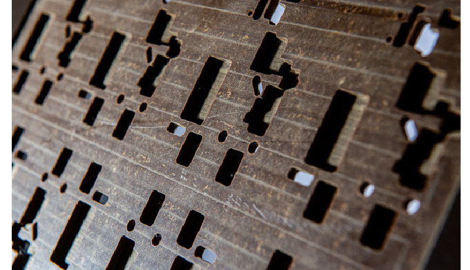 Bacheliti per isolamento elettrico