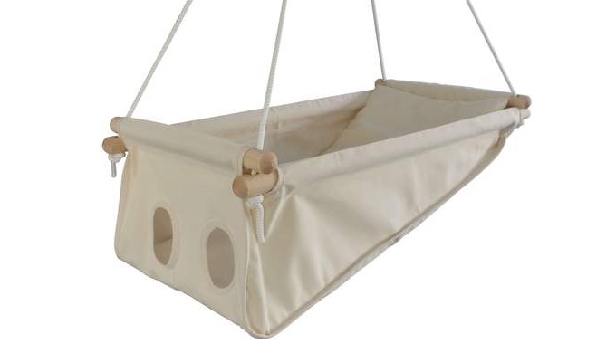Le hamac pour bébé Zébul'hamac est un berceau design, fabriqué en France qui se transforme en transa...
